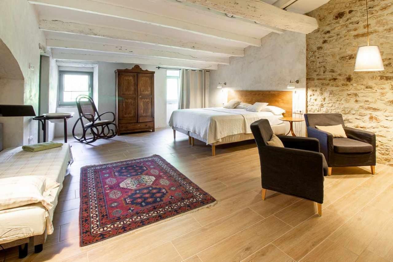 Masia Can Grau Habitaciones Con Desayuno Inlcuido Vilafreser Szoba fotó